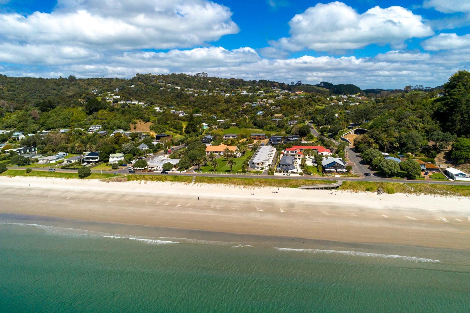 Onetangi Beach Stays Studio 2 - Coast & Country Exterior foto